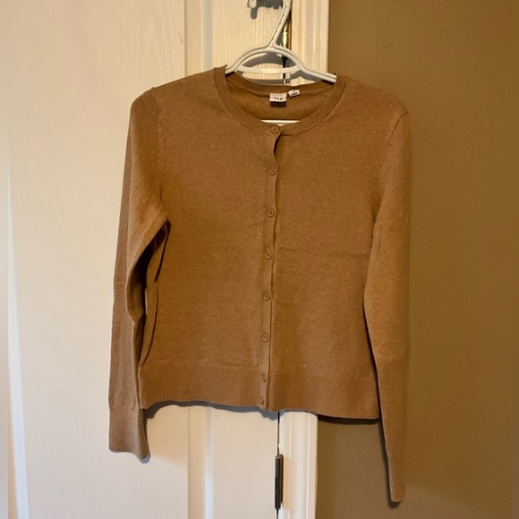 GAP Crewneck Women’s Tan Cardigan Size Medium. - Picture 9 of 12